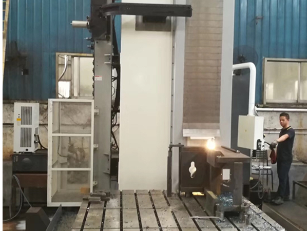 臺(tái)灣遠(yuǎn)東4米CNC臥式龍門(mén)加工中心